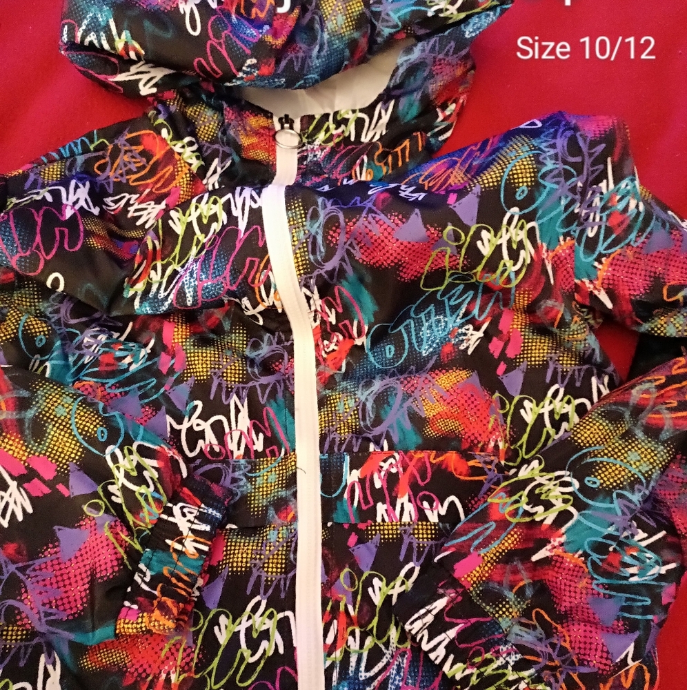 RAIN JACKET SIZE 10/12 NEW